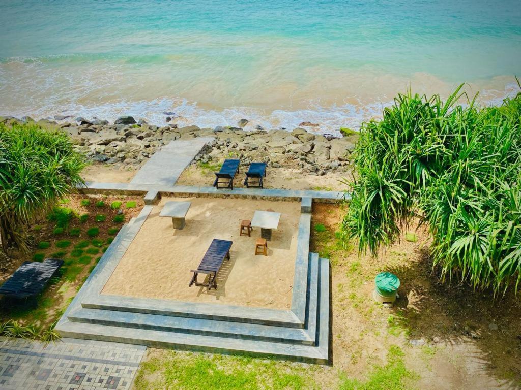 Sevenra Grand Beach Hotel Ambalangoda  Luaran gambar