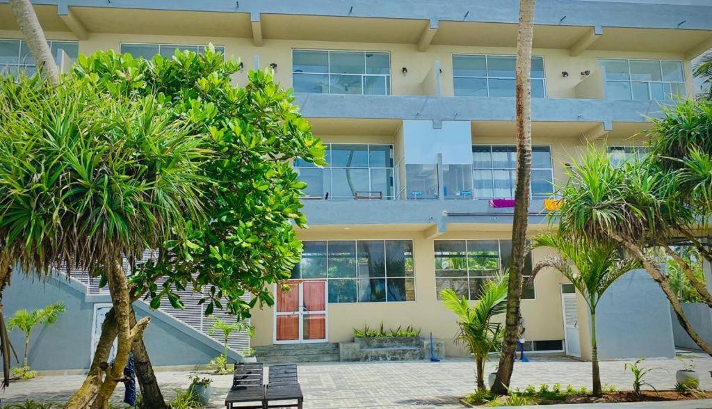 Sevenra Grand Beach Hotel Ambalangoda  Luaran gambar