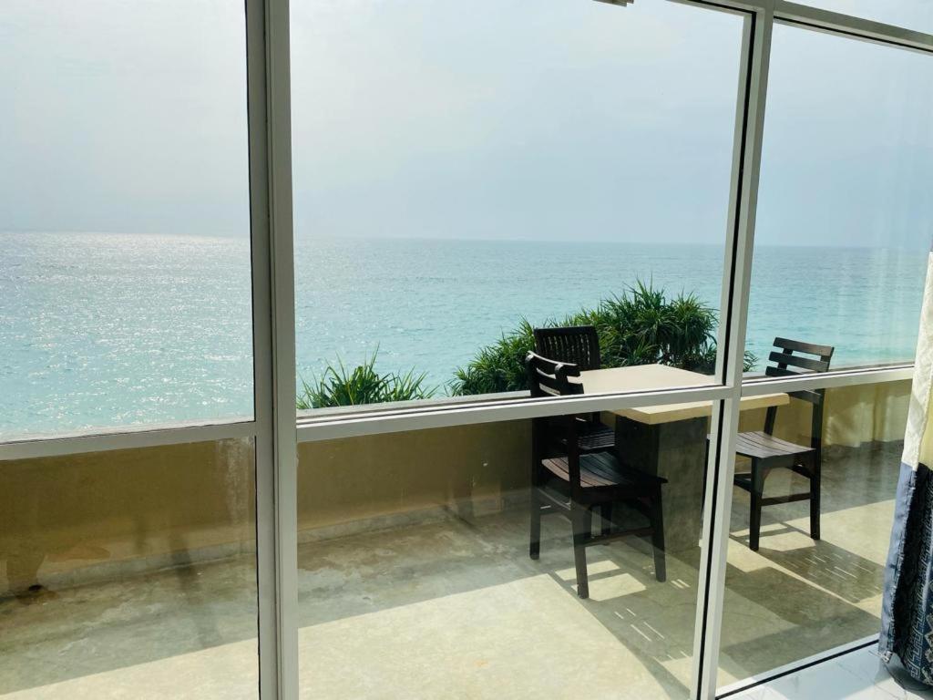 Sevenra Grand Beach Hotel Ambalangoda  Luaran gambar