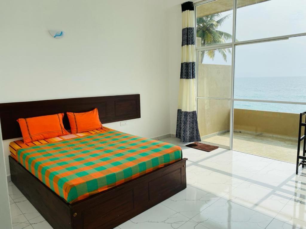 Sevenra Grand Beach Hotel Ambalangoda  Luaran gambar