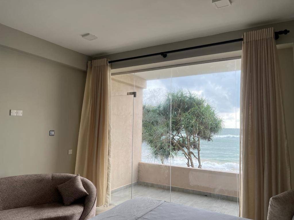 Sevenra Grand Beach Hotel Ambalangoda  Luaran gambar