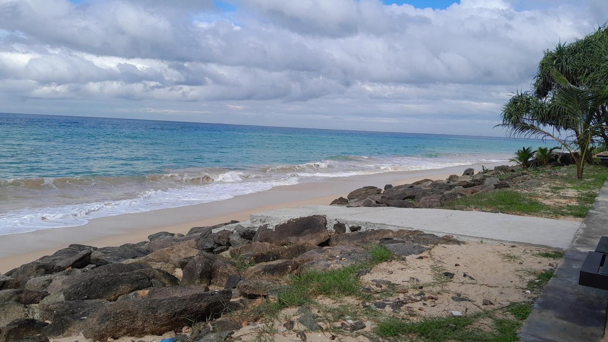 Sevenra Grand Beach Hotel Ambalangoda  Luaran gambar
